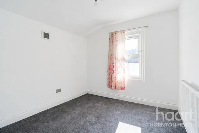 Clifton Road, London, SE25, photo 3