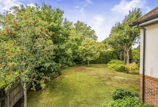 Photo 3 — St. Johns Road, Tunbridge Wells, TN4 9UP