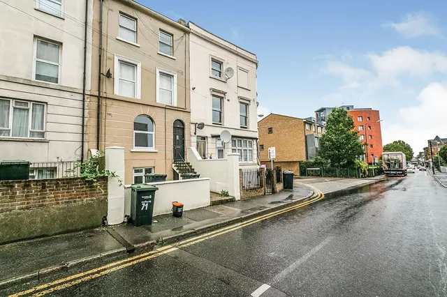 Photo 2 — Parrock Street, Gravesend, Kent, DA12