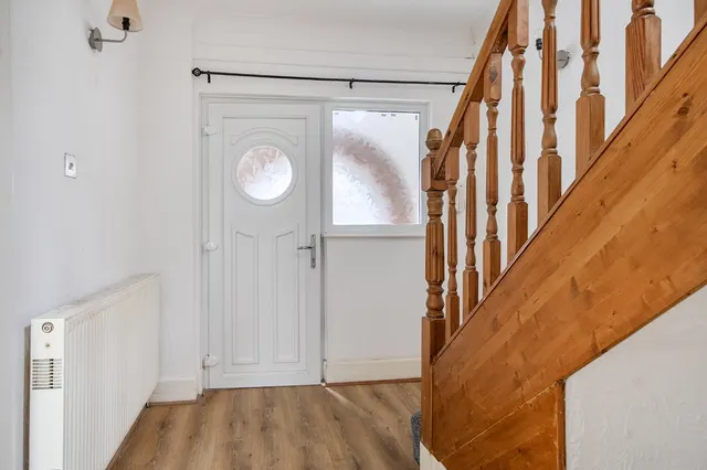Castle Lane, Solihull, B92, photo 2