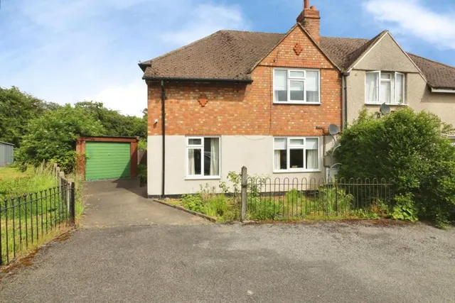 King George Avenue, Ashby-De-La-Zouch, LE65, photo 1