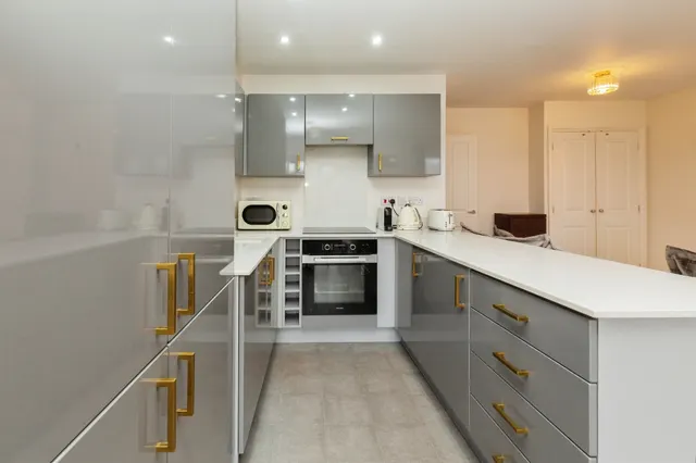 Poole Close, Aylesbury, HP21, photo 3