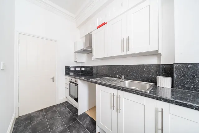 Medina Villas, Hove, BN3, photo 2