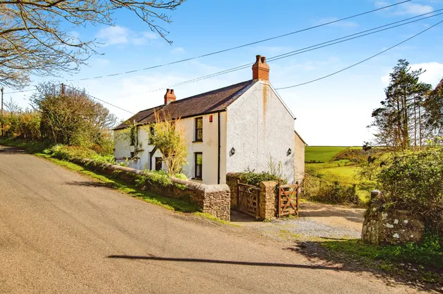 Axton Hill, Hundleton, SA71, photo 1