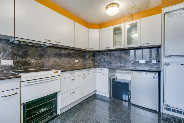 Photo 3 — Broadley Terrace, London, NW1 6LQ