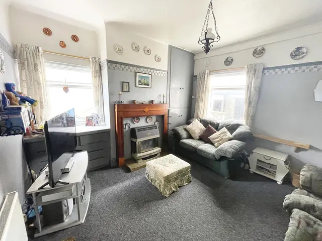 Dinas, Caernarfon, LL54, photo 2