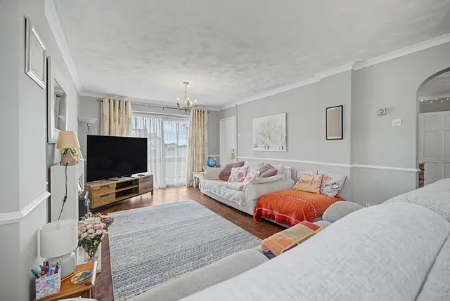 Photo 3 — Anglesey Way, Nottage, Porthcawl, CF36 3QP