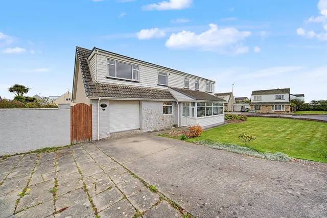 Photo 2 — Anglesey Way, Nottage, Porthcawl, CF36 3QP