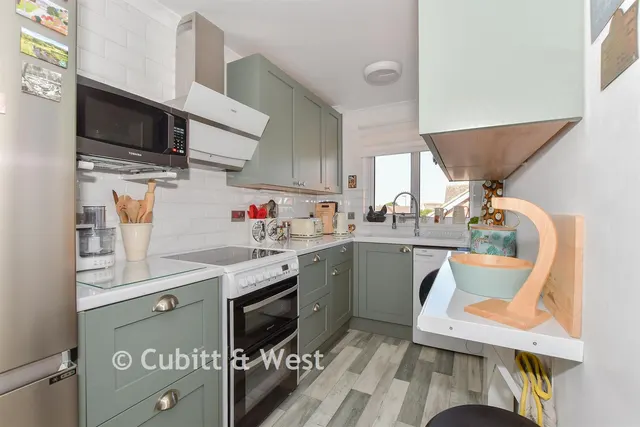 Sea Lane, Rustington, BN16, photo 3