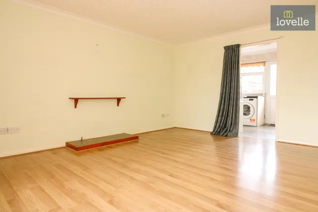Christopher Close, Louth, LN11, photo 3