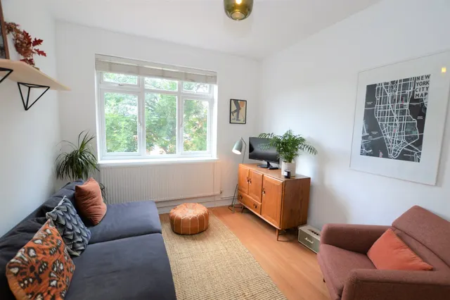 Harold Road, London, SE19, photo 2