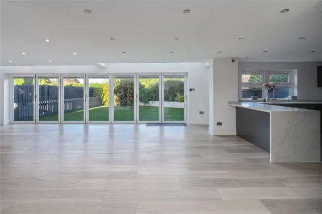 Ennerdale Close, Great Warford, SK9, photo 2
