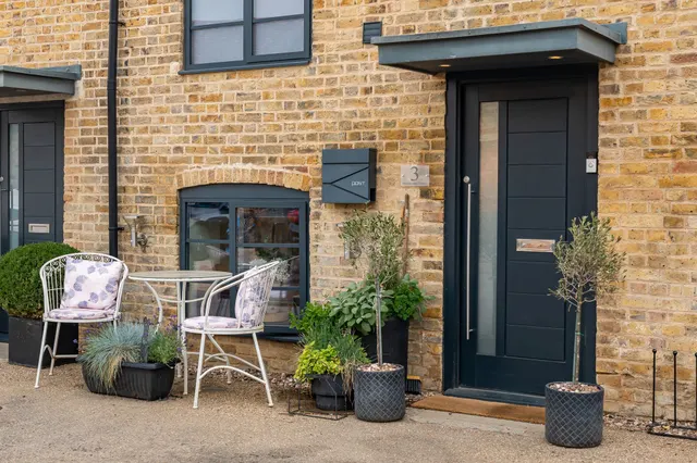 Malthouse Mews, Ware, SG12 9FA, photo 1