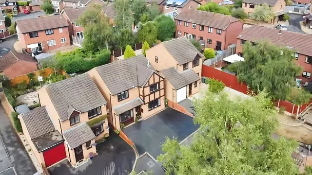 Photo 2 — Peregrine Grove, Spennells, Kidderminster, DY10 4UH