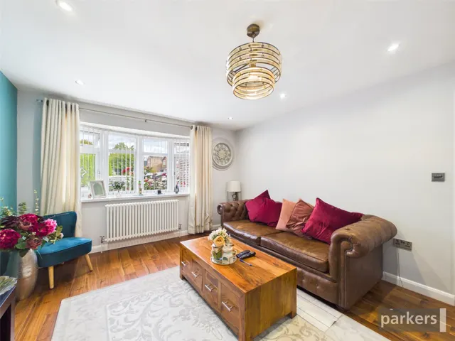 Welby Crescent, Winnersh, RG41, photo 2