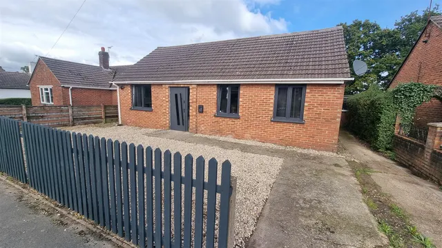 Ford Lane, Ferndown, BH22, photo 1