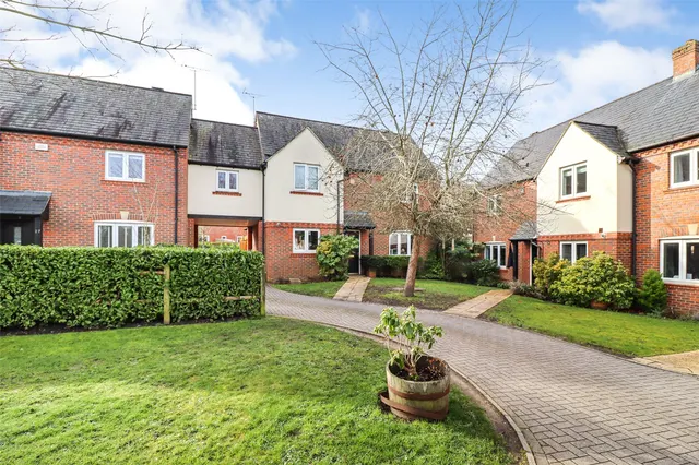 Farriers Close, Church Crookham, Fleet, Hampshire, GU52 0RW, photo 1