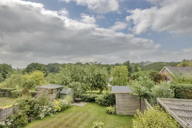 Ashes Lane, Hadlow, photo 2
