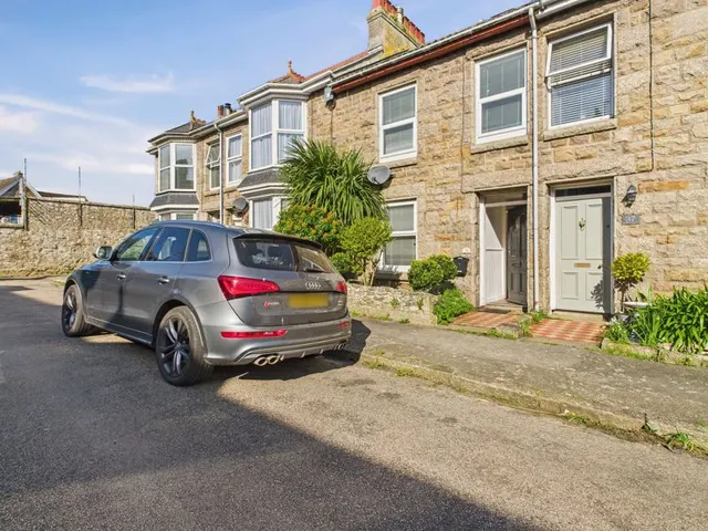 Richmond Street Heamoor, Penzance, photo 1