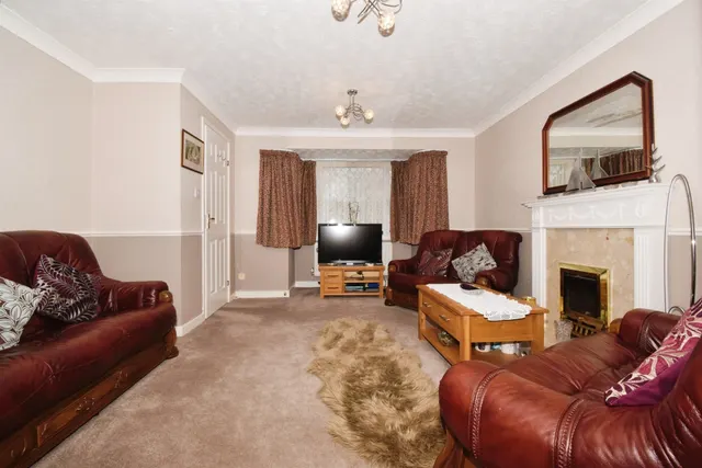 Photo 2 — Poachers Place, Oadby, Leicester