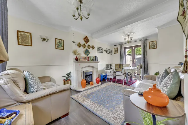 Photo 2 — Bellhouse Road, Essex, Romford, RM7 0LT