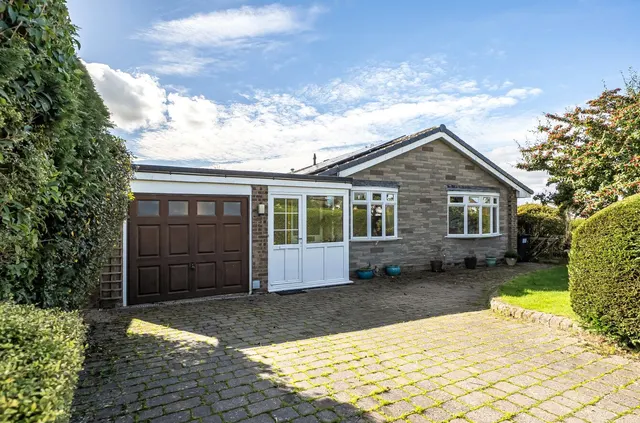 Lakeside Avenue, Llandrindod Wells, LD1, photo 1