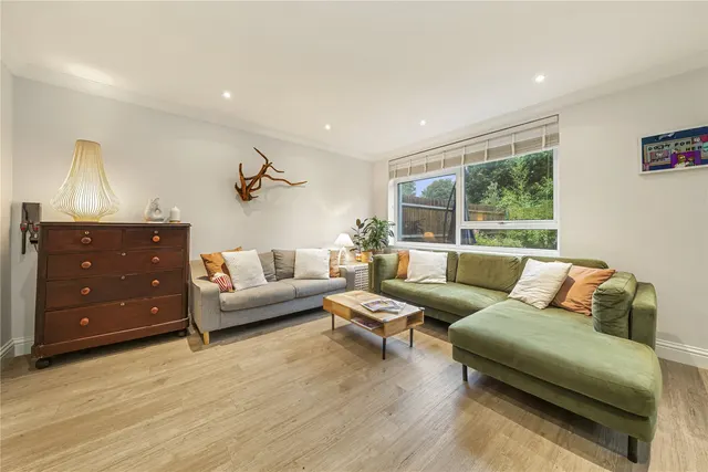 Photo 3 — Cole Road,, Twickenham, TW1 1EZ
