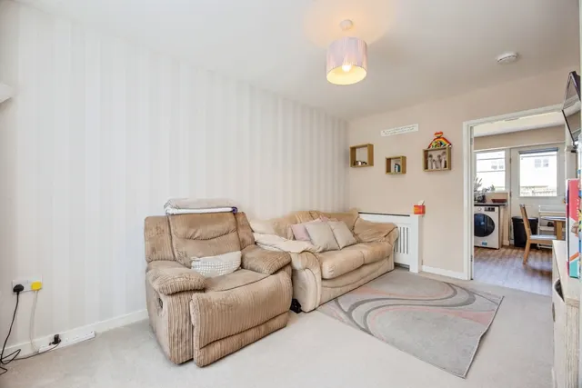 Mackerel Close, St. Austell, PL25, photo 3