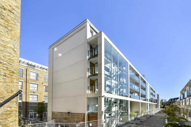 5 Printers Road, London, photo 1