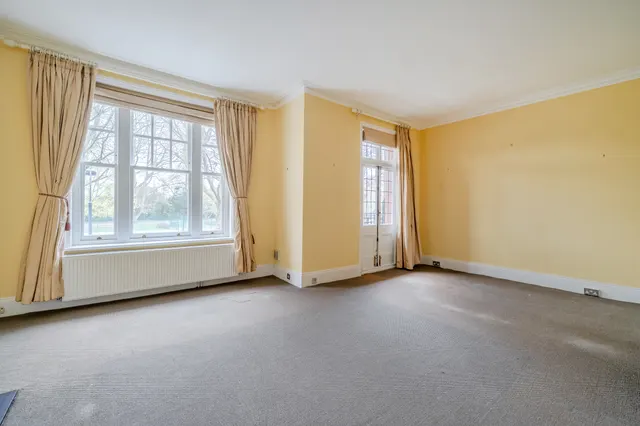 Bishops Park Road, London, SW6, photo 1