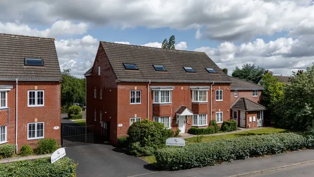 Reddicap Heath Road, Sutton Coldfield, B75 7DX, photo 1