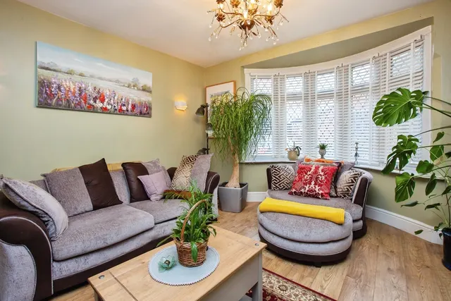 Titchfield Avenue, Sutton-in-Ashfield, NG17, photo 2
