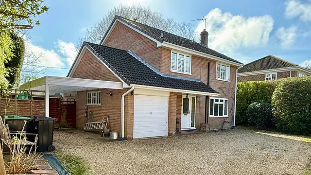 Sway, Lymington, SO41, photo 1