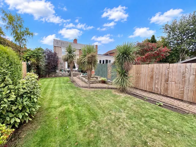Darlington Road, Ferryhill, DL17, photo 1
