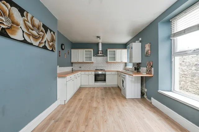 Langham Place, Plymouth, PL4, photo 2