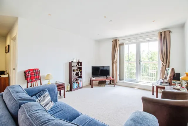 St Marys Road, Market Harborough, LE16, photo 2