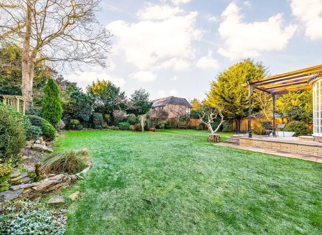 Ravenswood Court, Kingston Upon Thames, KT2, photo 1