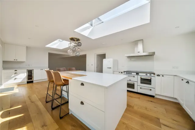 Ainstey Drive, Sparkford, BA22, photo 3
