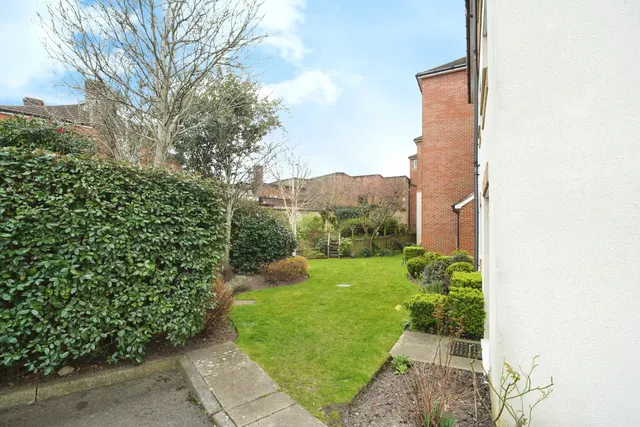 Highfield Lane, Southampton, SO17, photo 3