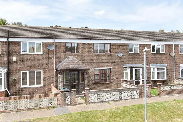 Ingress Gardens, Greenhithe, DA9, photo 1