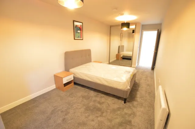 Petersfield Ave, Slough, SL2, photo 2