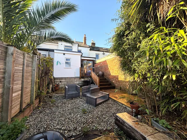 North Street, EX1, photo 1