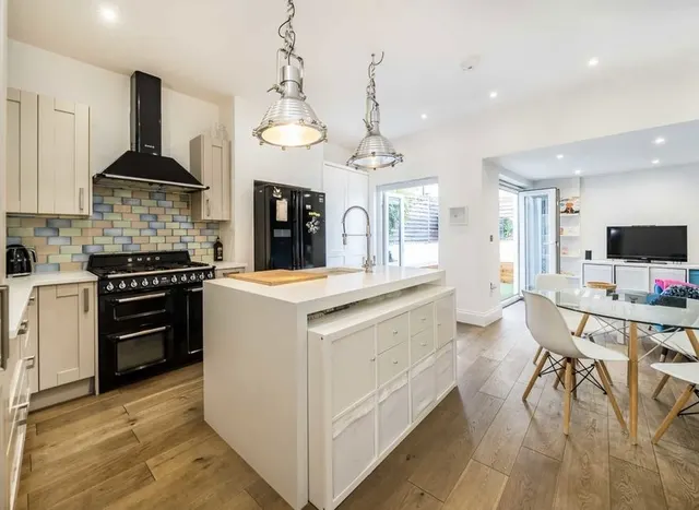 Leverson Street, Streatham, SW16, photo 1