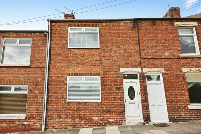 Kitchener Terrace, Ferryhill, DL17, photo 1