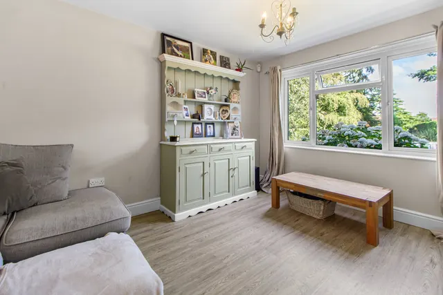 Holtye Road, East Grinstead, RH19, photo 3