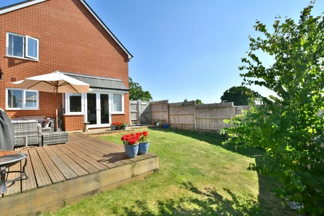 Campion Gardens, Wimborne, BH21, photo 3