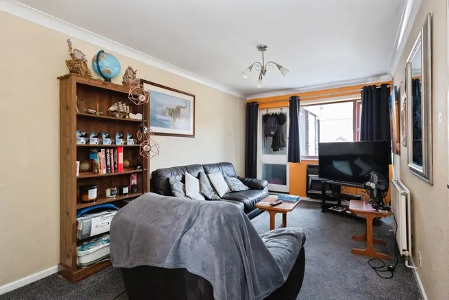 Photo 3 — Broadhurst, Denton, Manchester, Greater Manchester, M34