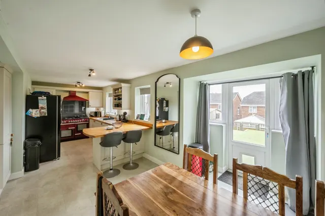 Photo 3 — Loscoe Grove, Goldthorpe, Rotherham