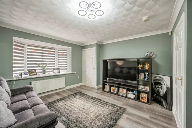 Photo 2 — Loscoe Grove, Goldthorpe, Rotherham