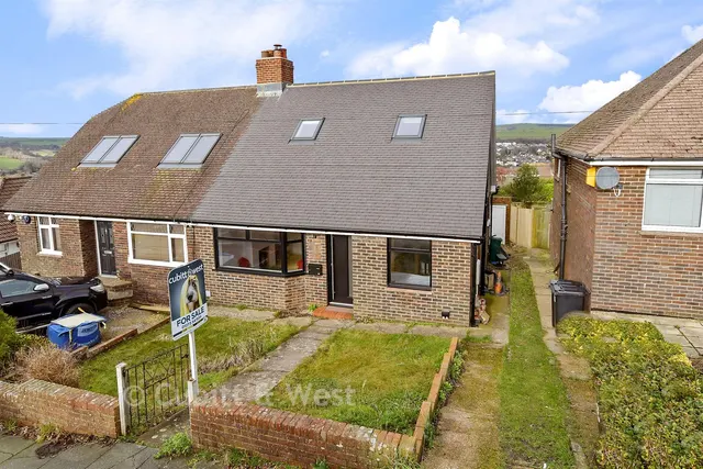 Woodbourne Avenue, Patcham, BN1, photo 1
